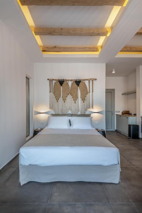 Vivere Luxury Suites Pera Gyalos 외부 사진